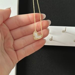 kendra scott earring and necklace set!